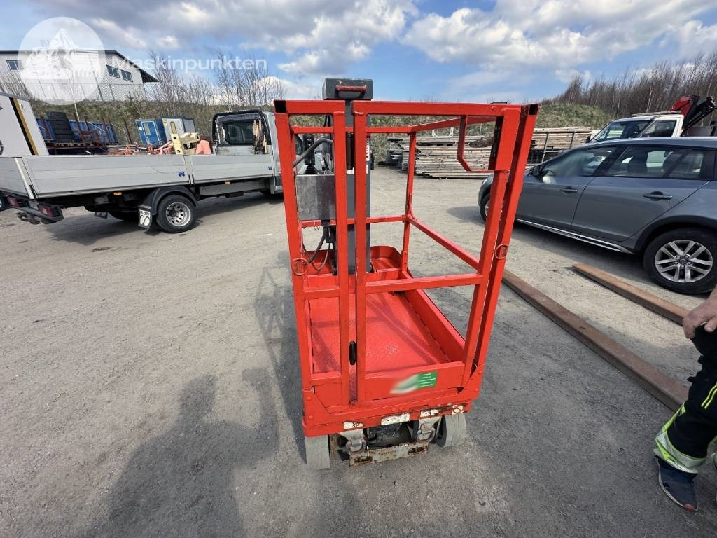 SkyJack SJ 12 - Vertical mast lift: picture 5 SkyJack SJ 12 - Vertical mast lift: picture 5