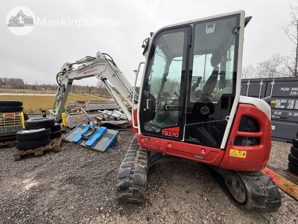 Takeuchi TB 370  - Crawler excavator: picture 4 Takeuchi TB 370  - Crawler excavator: picture 4