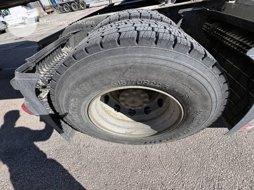 Tractor unit Mercedes-Benz Actros 1843: picture 19