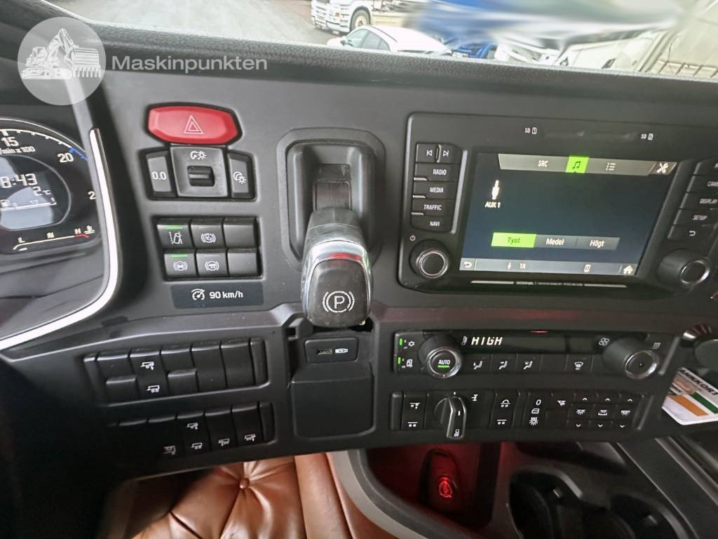 Tractor unit Scania R 540: picture 30