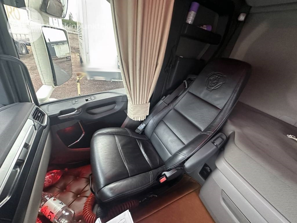 Tractor unit Scania R 540: picture 35