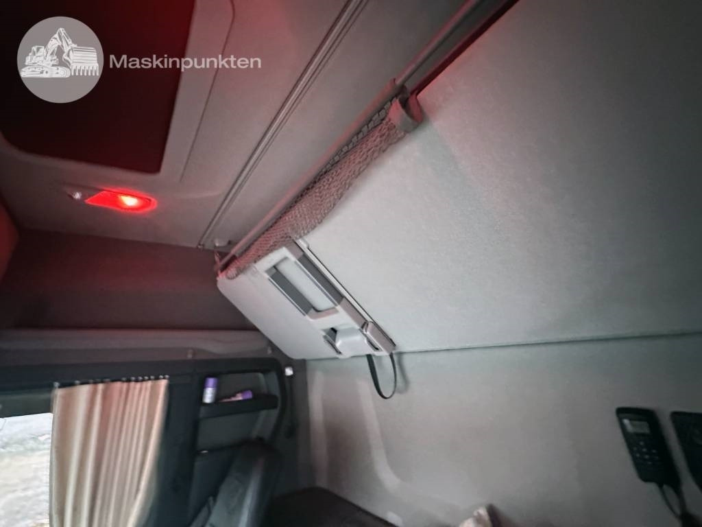 Tractor unit Scania R 540: picture 19