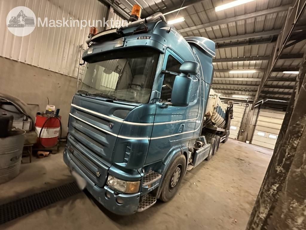 Scania R 560 gödseltrailer  - Tractor unit: picture 2 Scania R 560 gödseltrailer  - Tractor unit: picture 2