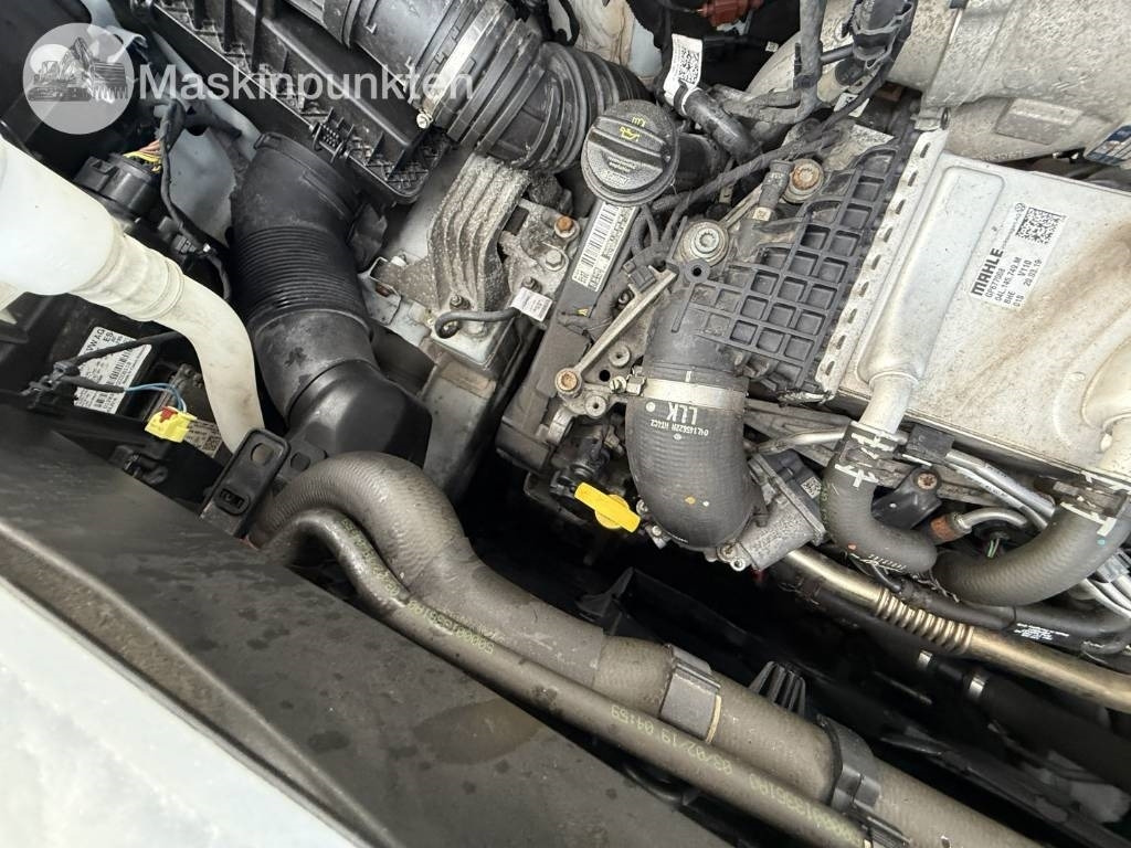 Refrigerator truck Volkswagen Crafter: picture 18 Refrigerator truck Volkswagen Crafter: picture 18