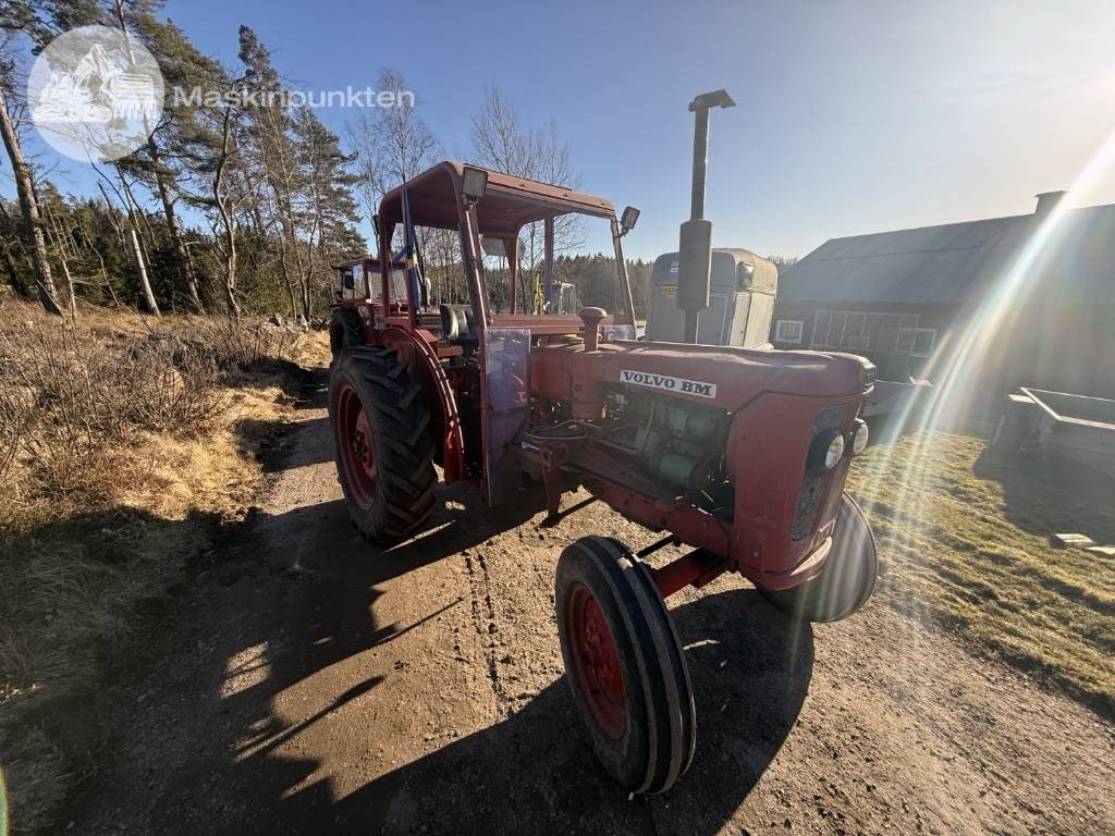 Volvo BM 320 - Farm tractor: picture 3 Volvo BM 320 - Farm tractor: picture 3