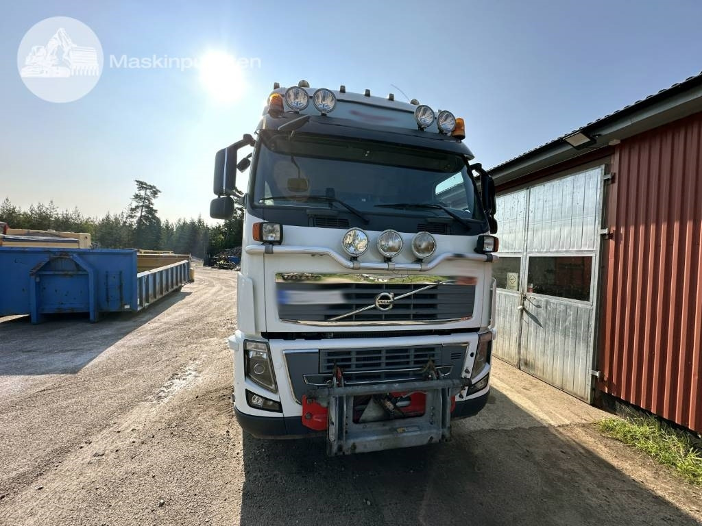Volvo FH 16 550 LAXO - Tipper: picture 2 Volvo FH 16 550 LAXO - Tipper: picture 2