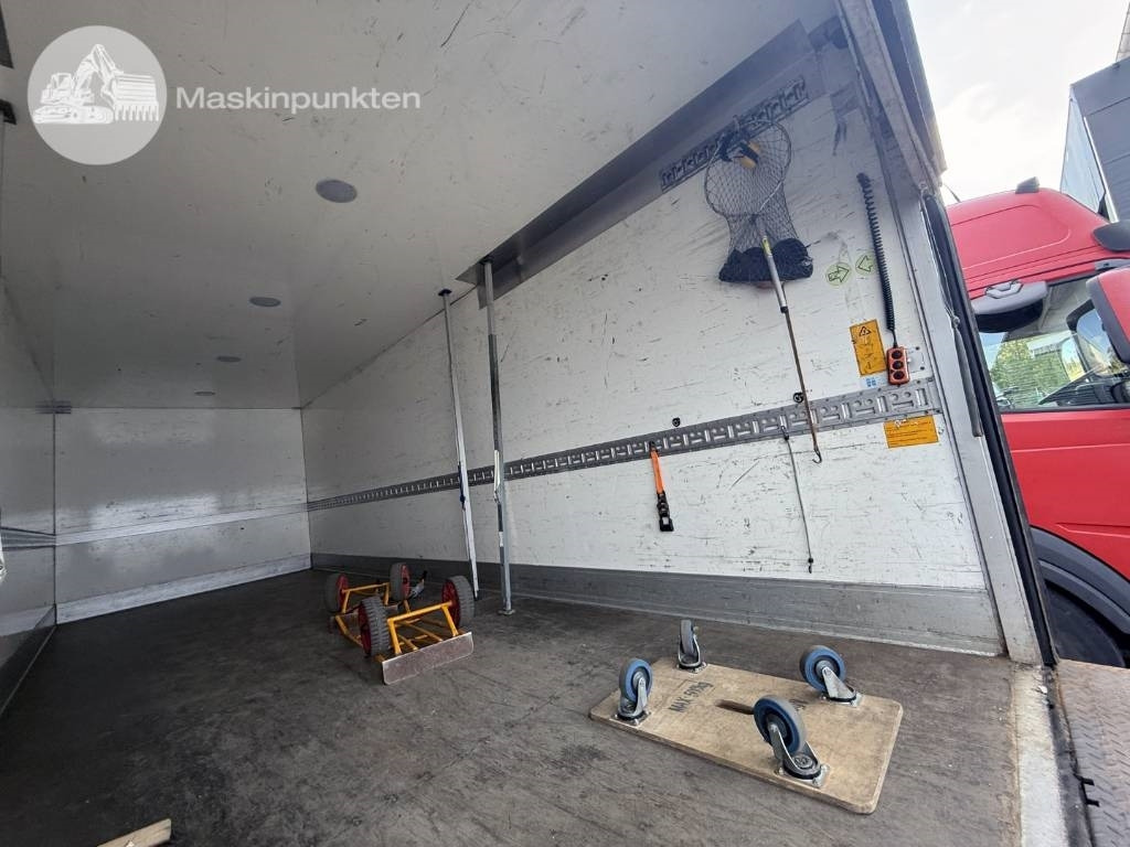 Box truck Volvo FL 240: picture 23