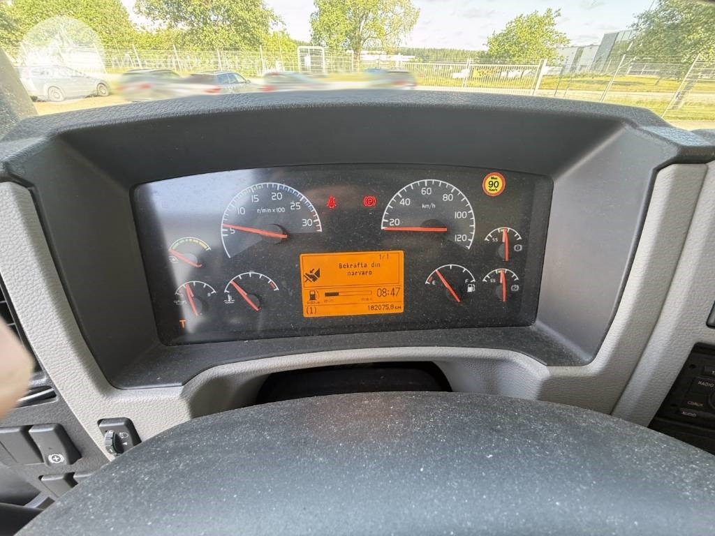 Box truck Volvo FL 240: picture 14