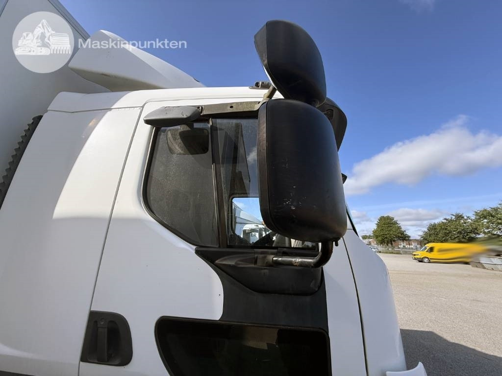 Box truck Volvo FL 240: picture 46