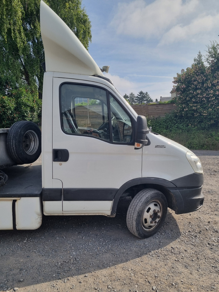 IVECO 40C35 - Mini artic tractor unit: picture 3 IVECO 40C35 - Mini artic tractor unit: picture 3