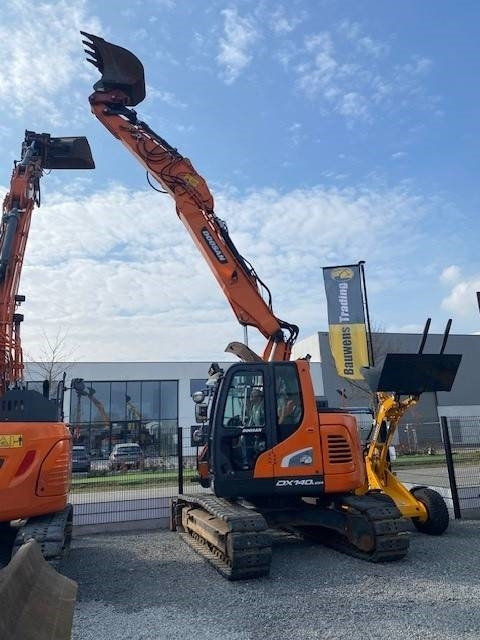 Doosan DX140LCR-5 - Crawler excavator: picture 3 Doosan DX140LCR-5 - Crawler excavator: picture 3