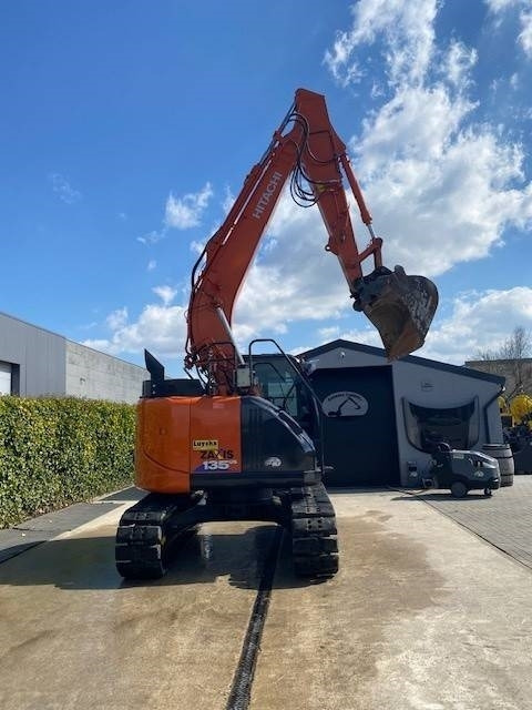 Hitachi 135US-6 - Crawler excavator: picture 3 Hitachi 135US-6 - Crawler excavator: picture 3