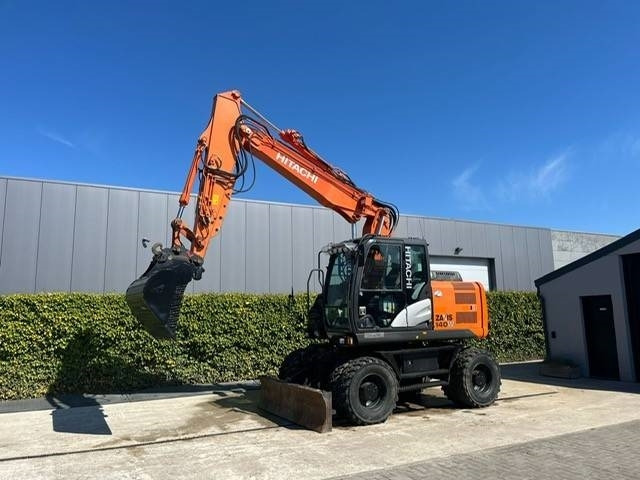 Hitachi 140W-5B - Wheel excavator: picture 3 Hitachi 140W-5B - Wheel excavator: picture 3