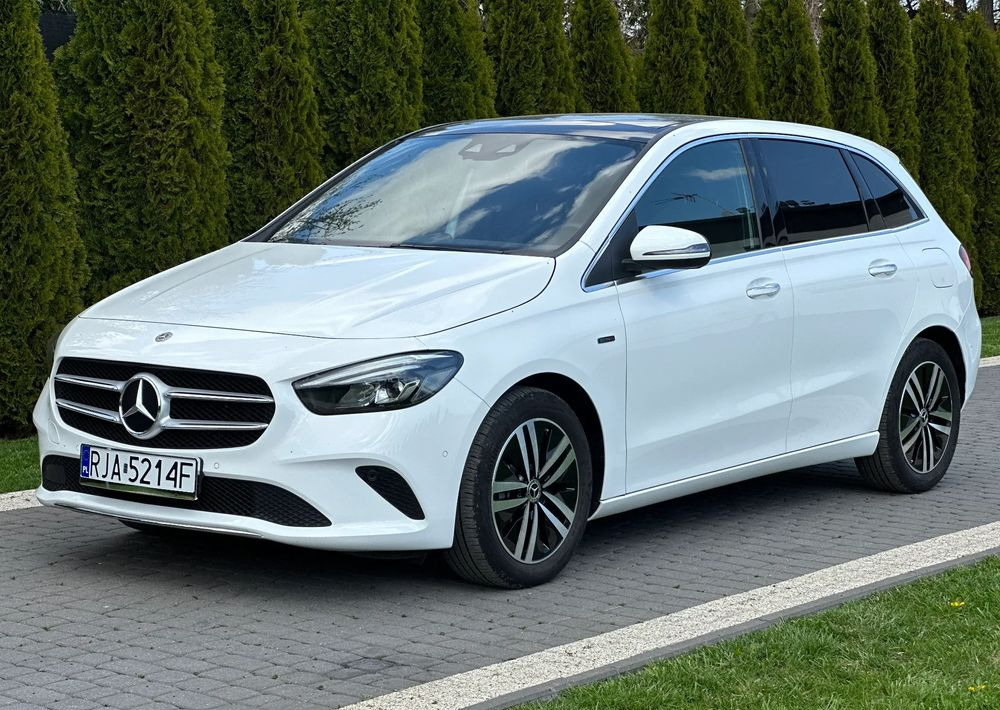Mercedes-Benz Klasa B - Sedan: picture 1 Mercedes-Benz Klasa B - Sedan: picture 1
