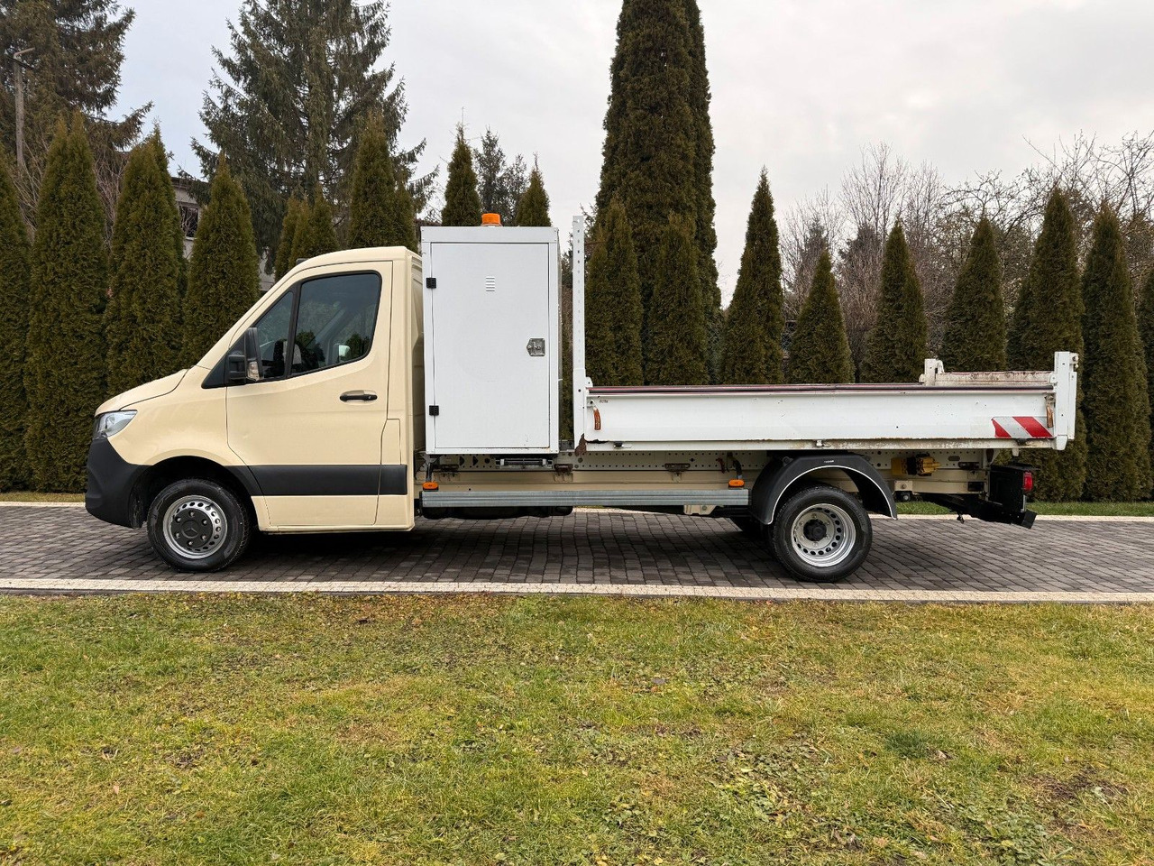 Mercedes-Benz SPRINTER TIPPER - Tipper van: picture 4 Mercedes-Benz SPRINTER TIPPER - Tipper van: picture 4