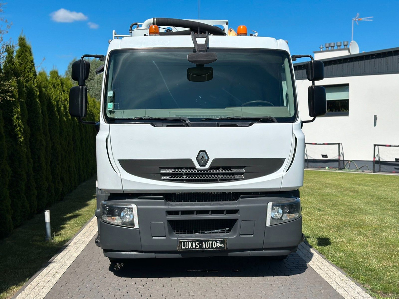 Renault PREMIUM 320 6x2 T RIVARD. TWO CHAMBERS - Vacuum truck: picture 2 Renault PREMIUM 320 6x2 T RIVARD. TWO CHAMBERS - Vacuum truck: picture 2