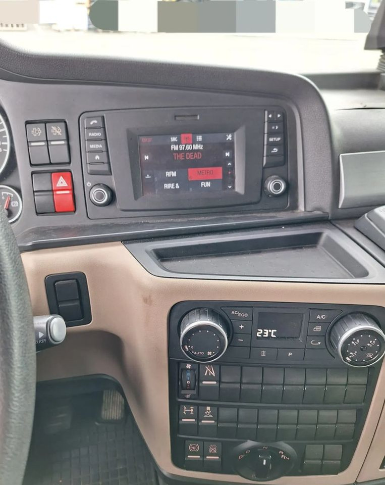 MAN TGX 18.510 - Tractor unit: picture 5 MAN TGX 18.510 - Tractor unit: picture 5