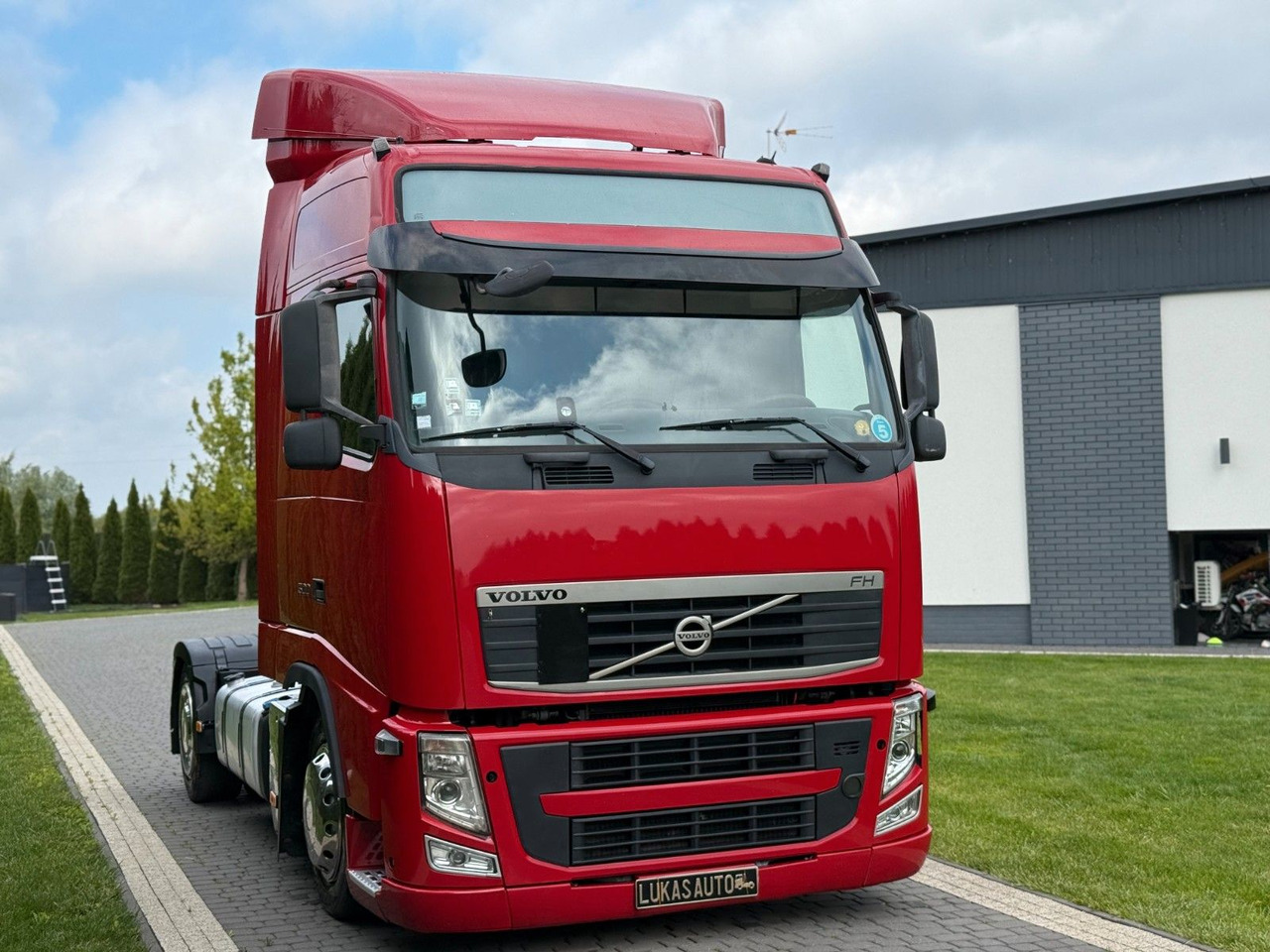 Volvo FH 500 LOW DECK LOW KMS - Tractor unit: picture 3 Volvo FH 500 LOW DECK LOW KMS - Tractor unit: picture 3