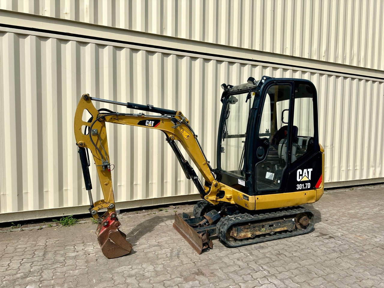 CAT 301.7D / 2014 Baujahr / 2.796 H - Mini excavator: picture 2 CAT 301.7D / 2014 Baujahr / 2.796 H - Mini excavator: picture 2