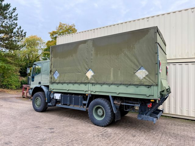 Iveco 140E24 4x4 / Armee / Militär / Camper - Curtainsider truck: picture 4 Iveco 140E24 4x4 / Armee / Militär / Camper - Curtainsider truck: picture 4