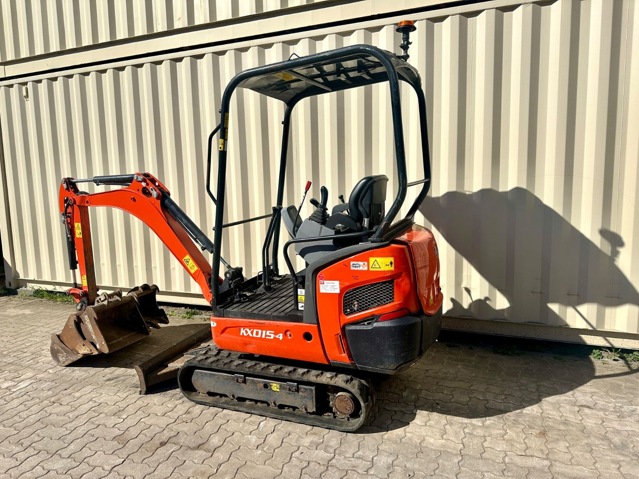 Kubota KX015-4 / 1.077 H / 4 x Löffel - Mini excavator: picture 3 Kubota KX015-4 / 1.077 H / 4 x Löffel - Mini excavator: picture 3