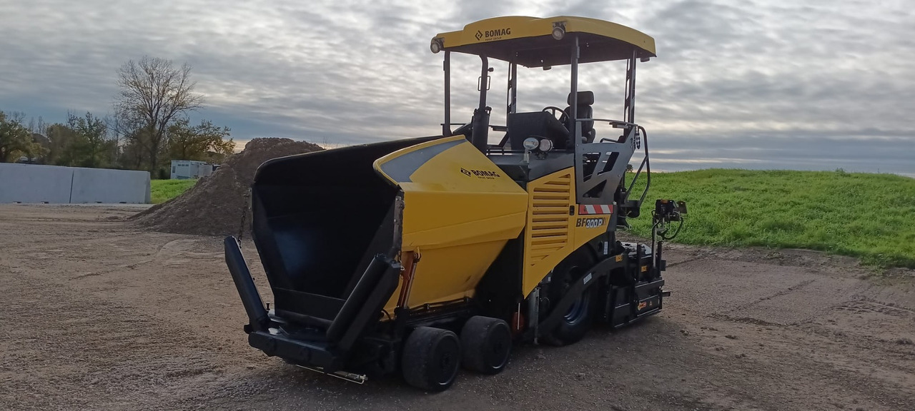 BOMAG IT BF 300 P S340-2 TV Stage IIIa/Tier 3 - Asphalt paver: picture 1 BOMAG IT BF 300 P S340-2 TV Stage IIIa/Tier 3 - Asphalt paver: picture 1
