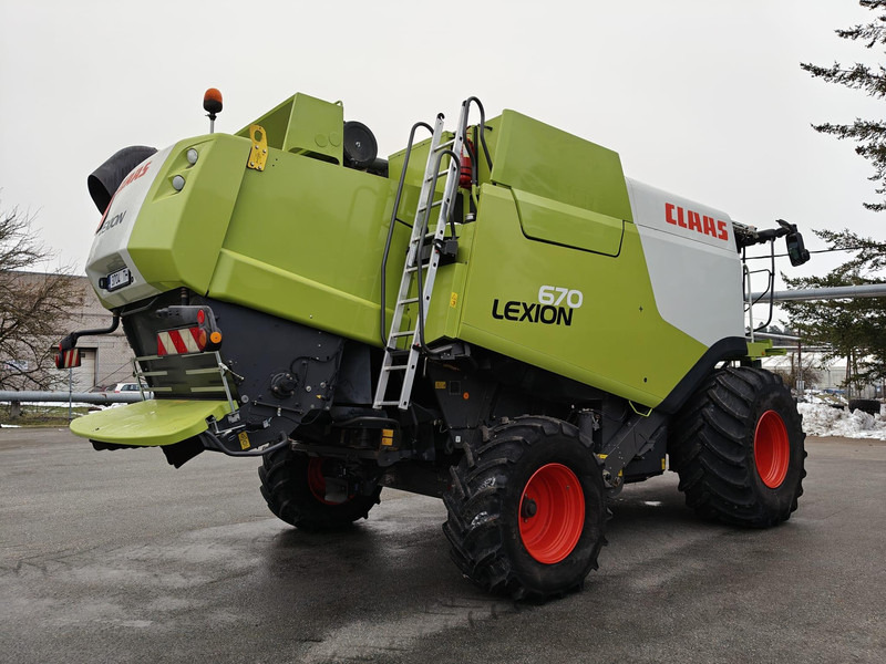 Claas Lexion 670 - Combine harvester: picture 4 Claas Lexion 670 - Combine harvester: picture 4