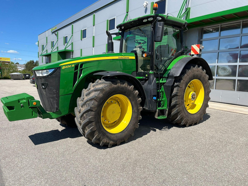 John Deere 8400R - Farm tractor: picture 1 John Deere 8400R - Farm tractor: picture 1