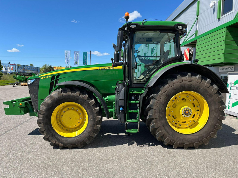 John Deere 8400R - Farm tractor: picture 2 John Deere 8400R - Farm tractor: picture 2