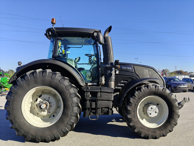 Valtra S353 - Farm tractor: picture 2 Valtra S353 - Farm tractor: picture 2
