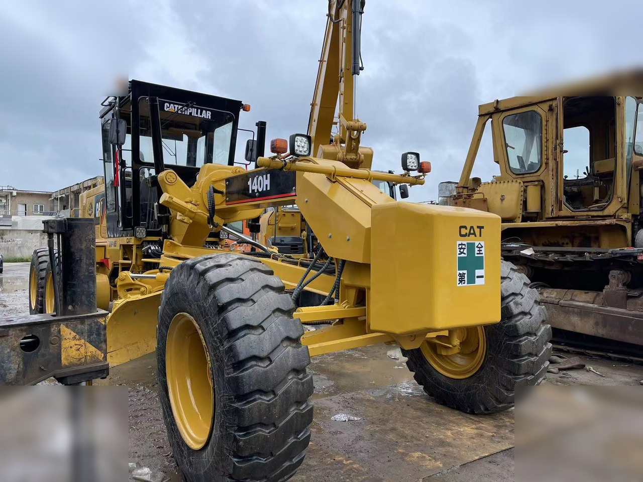 CATERPILLAR 140H - Grader: picture 4 CATERPILLAR 140H - Grader: picture 4