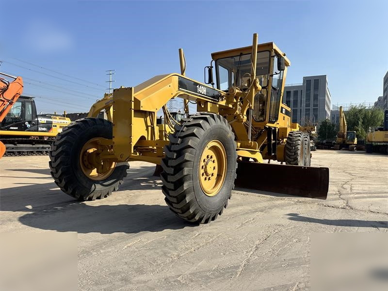 CATERPILLAR 140H - Grader: picture 5 CATERPILLAR 140H - Grader: picture 5