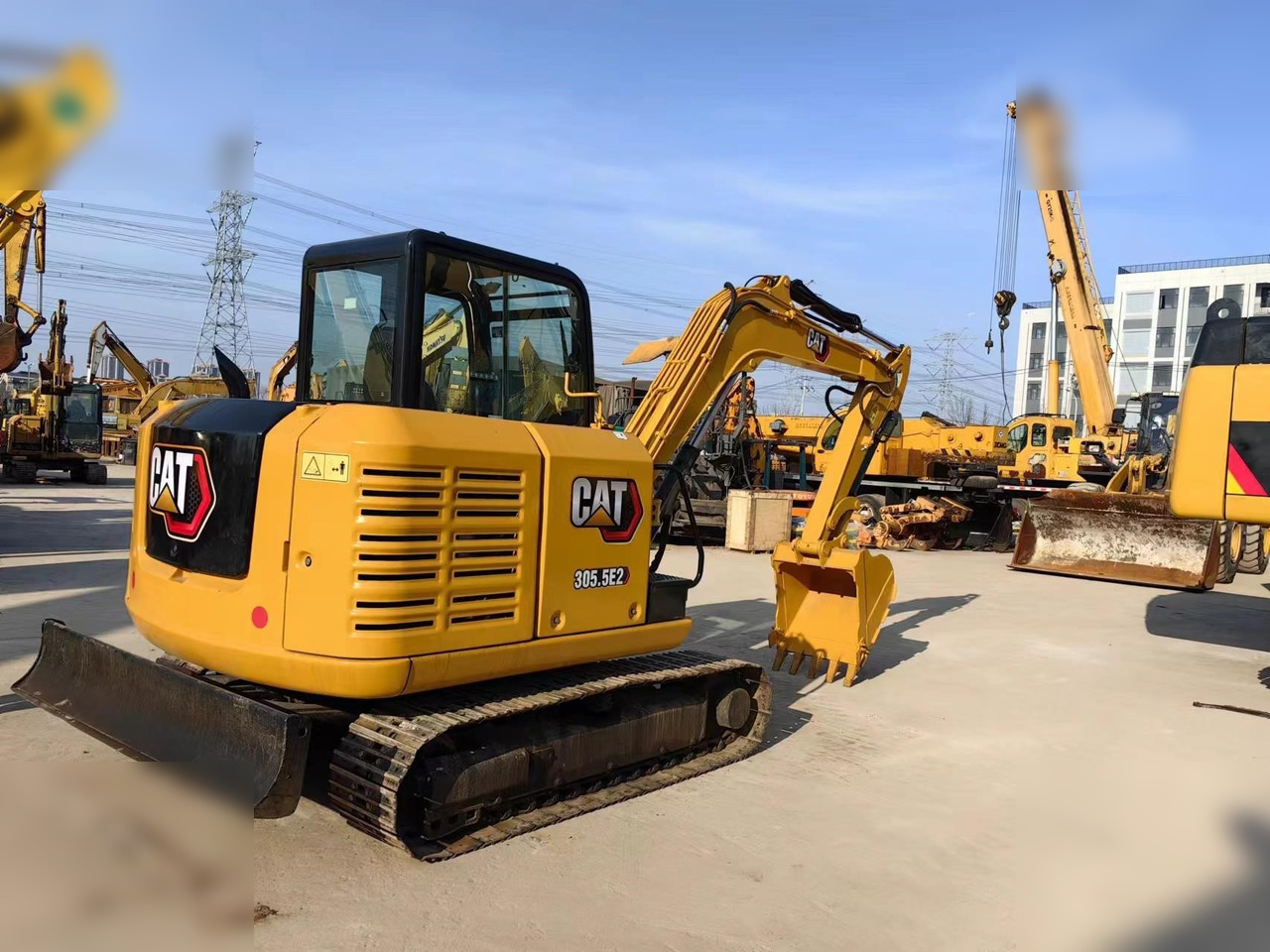 CATERPILLAR 305.5E2 - Mini excavator: picture 3 CATERPILLAR 305.5E2 - Mini excavator: picture 3