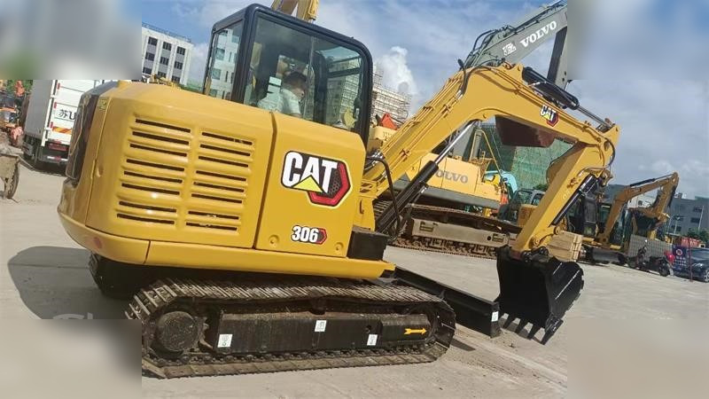 Crawler excavator CATERPILLAR 306E2: picture 1