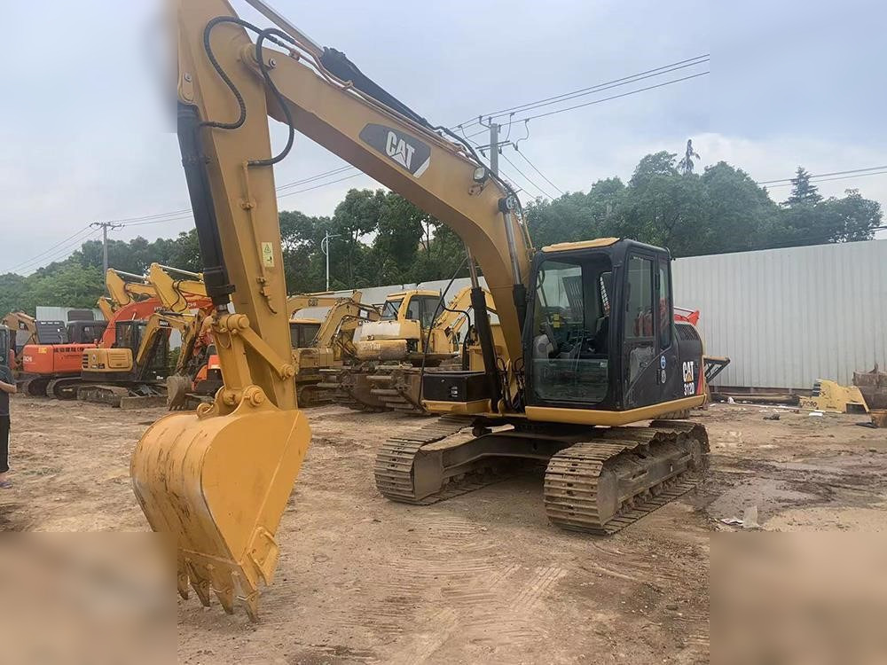 CATERPILLAR 312D - Crawler excavator: picture 1 CATERPILLAR 312D - Crawler excavator: picture 1