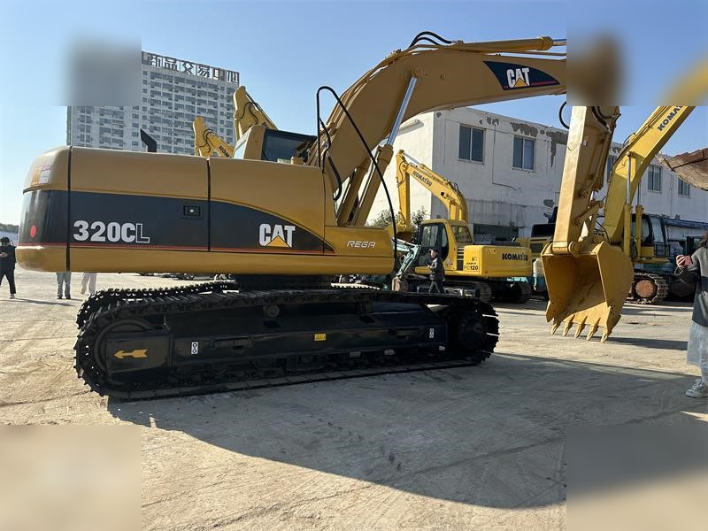 CATERPILLAR 320CL - Crawler excavator: picture 1 CATERPILLAR 320CL - Crawler excavator: picture 1