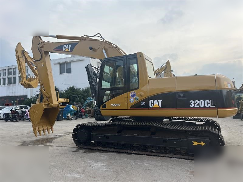 CATERPILLAR 320CL - Crawler excavator: picture 1 CATERPILLAR 320CL - Crawler excavator: picture 1