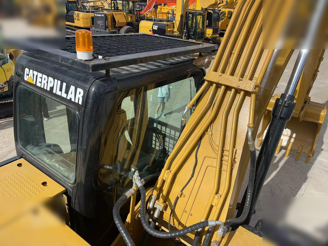 CATERPILLAR 320D - Crawler excavator: picture 4 CATERPILLAR 320D - Crawler excavator: picture 4