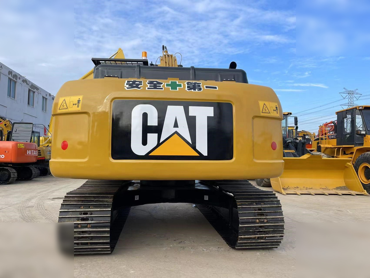 CATERPILLAR 320D2 - Crawler excavator: picture 4 CATERPILLAR 320D2 - Crawler excavator: picture 4