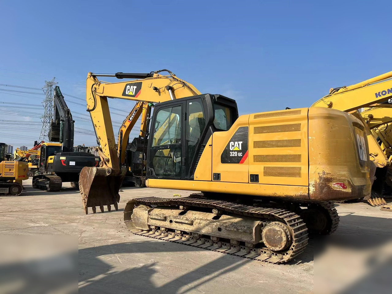 CATERPILLAR 320GC - Crawler excavator: picture 2 CATERPILLAR 320GC - Crawler excavator: picture 2
