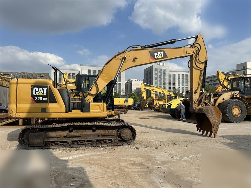 CATERPILLAR 320GC - Crawler excavator: picture 2 CATERPILLAR 320GC - Crawler excavator: picture 2