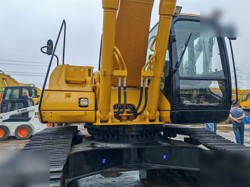 CATERPILLAR 330CL - Crawler excavator: picture 4 CATERPILLAR 330CL - Crawler excavator: picture 4