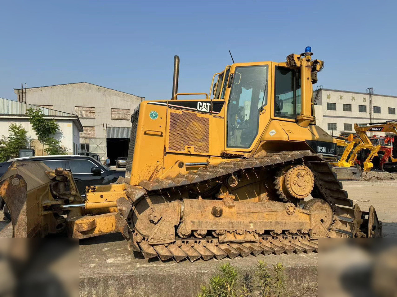 CATERPILLAR D5N - Bulldozer: picture 1 CATERPILLAR D5N - Bulldozer: picture 1