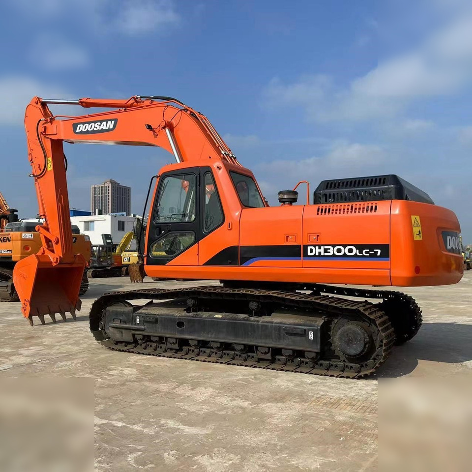 DOOSAN DH300 LC-7 - Crawler excavator: picture 2 DOOSAN DH300 LC-7 - Crawler excavator: picture 2