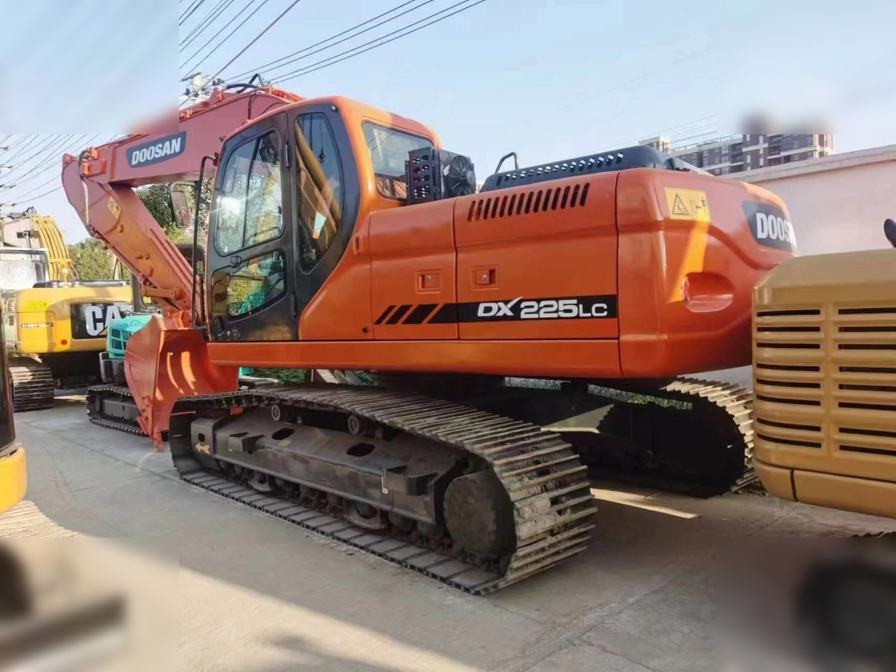 DOOSAN DX225 LC - Crawler excavator: picture 1 DOOSAN DX225 LC - Crawler excavator: picture 1