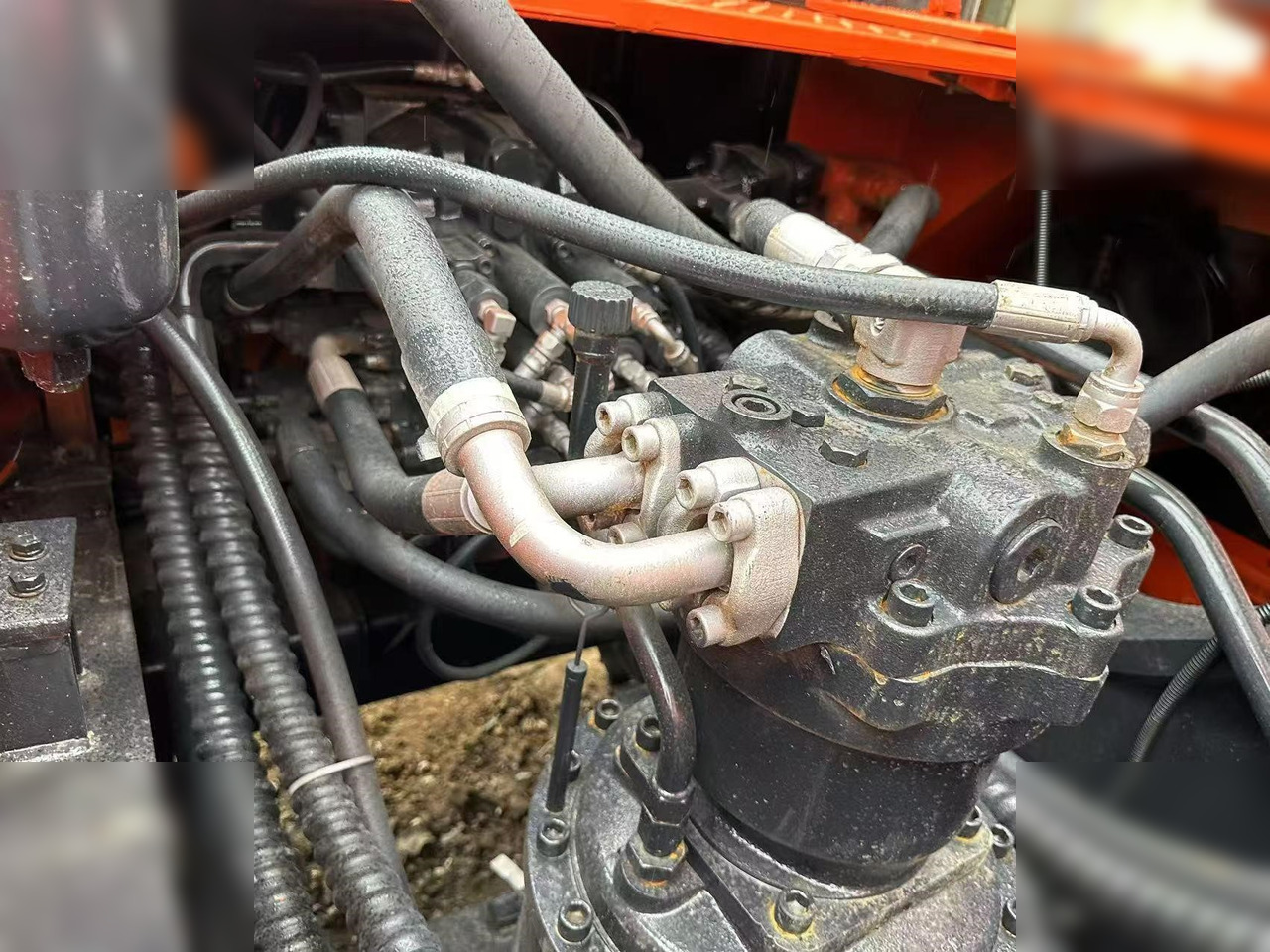 Crawler excavator DOOSAN DX340 LCA: picture 8