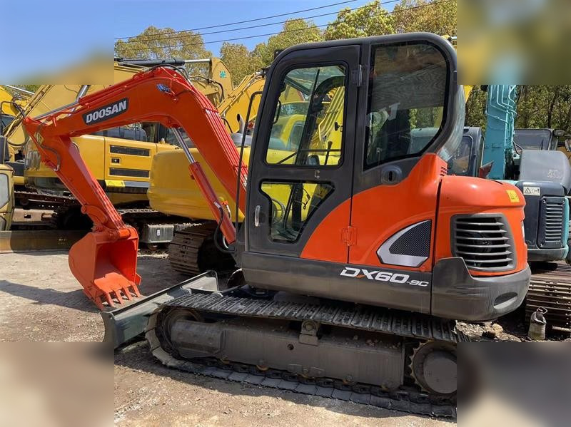 DOOSAN DX60E-9C - Mini excavator: picture 1 DOOSAN DX60E-9C - Mini excavator: picture 1