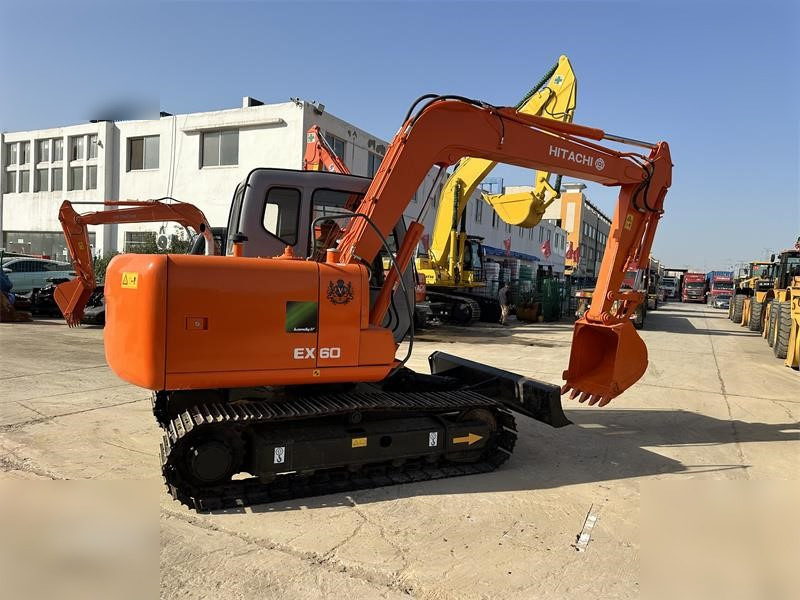 HITACHI EX60-5 - Crawler excavator: picture 2 HITACHI EX60-5 - Crawler excavator: picture 2