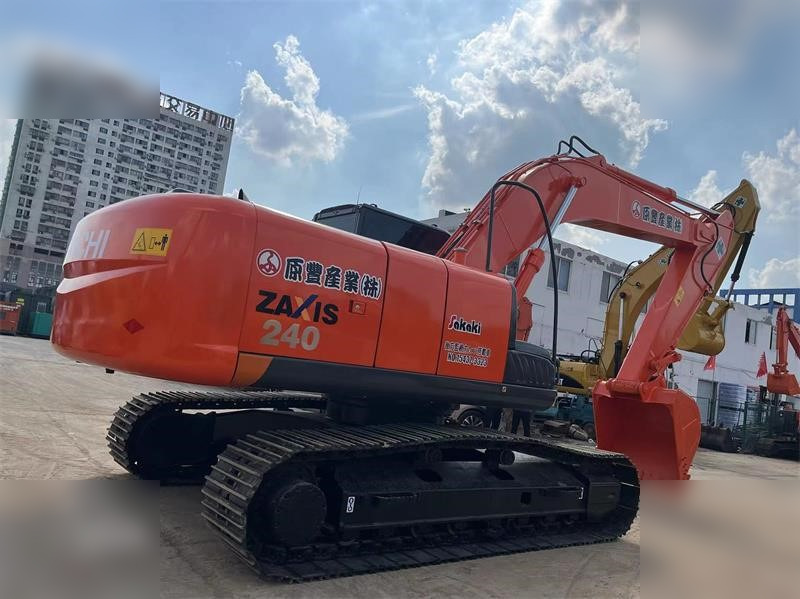 HITACHI ZX240 - Crawler excavator: picture 2 HITACHI ZX240 - Crawler excavator: picture 2