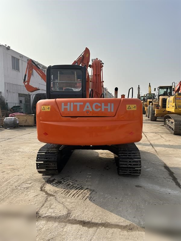 HITACHI ZX70 - Crawler excavator: picture 3 HITACHI ZX70 - Crawler excavator: picture 3